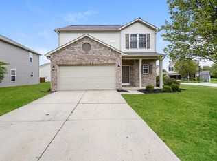 101 Rambling Rd, Greenfield, IN 46140