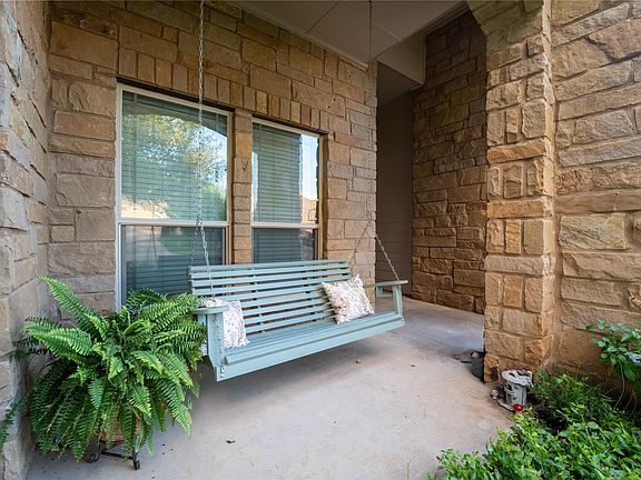2nd image of 5521 Wisdom Ct