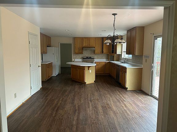 4th image of 6438 Woodsong Dr