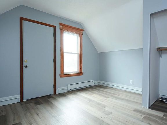 2nd image of 2115 Penn Ave N APT 2