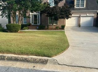 476 Mountain Oaks Pkwy, Stone Mountain, GA 30087