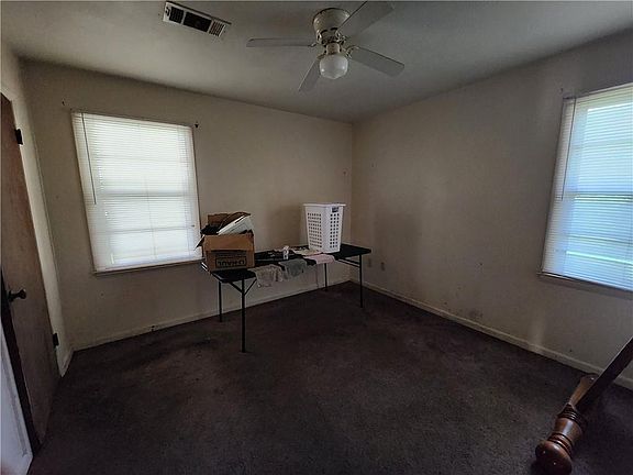 4th image of 125 Rosewood Dr