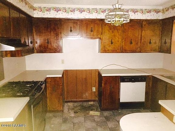 5th image of 621 E Beauregard St