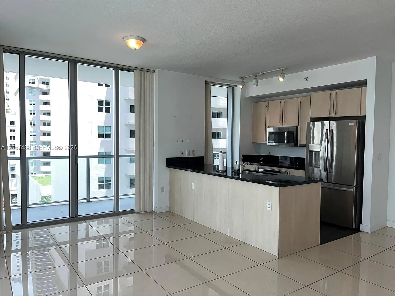 The Axis On Brickell Ii C — Photo 2
