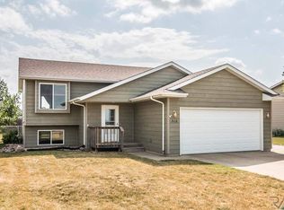 508 Troy Ave, Harrisburg, SD 57032