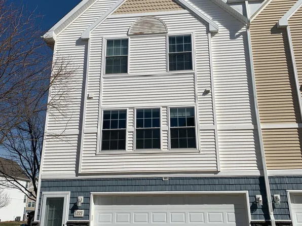 1223 SE Village View Ln, Ankeny, IA 50021