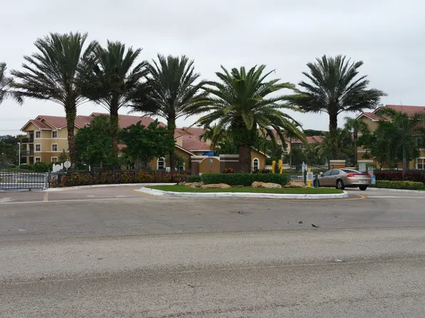 8955 Wiles Rd APT 201, Pompano Beach, FL 33067