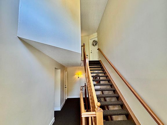 4th image of 2276 Edenderry Dr Unit 300