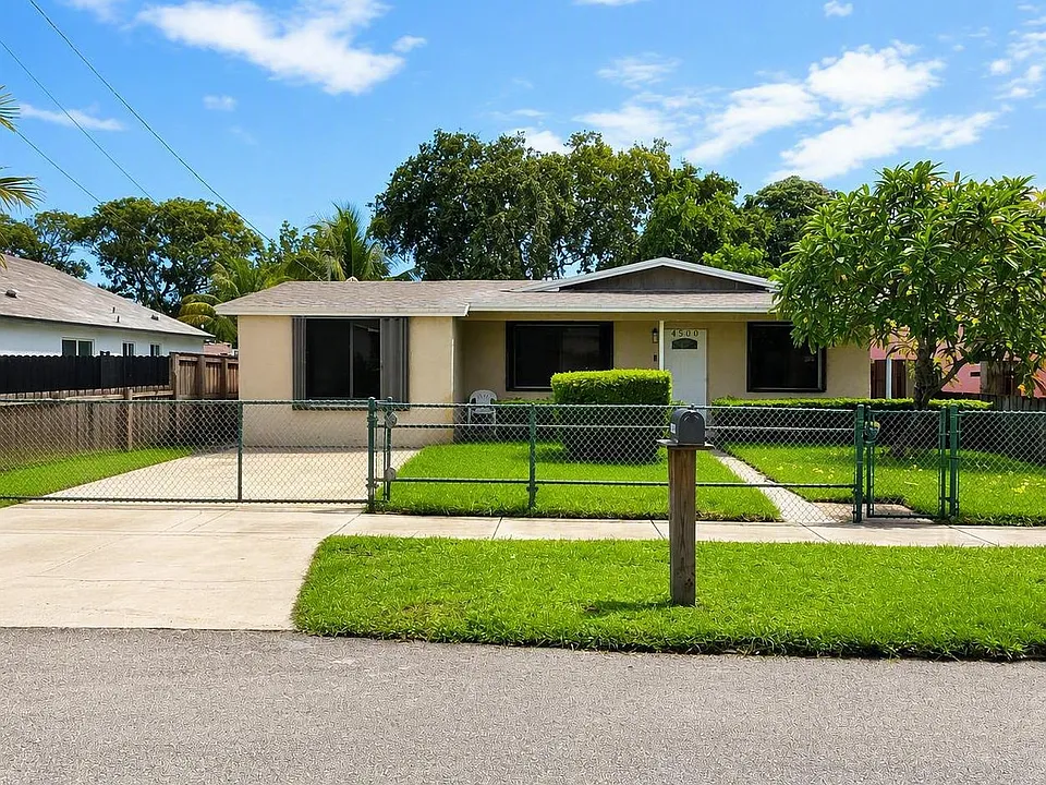 4500 SW 19th St