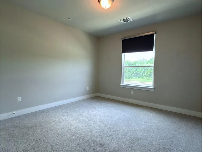 11216 Gadsen Ln — Photo 24