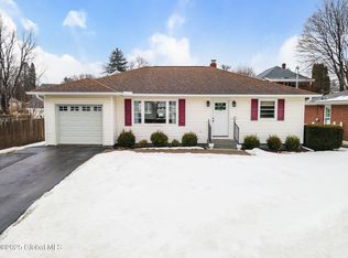 85 Oneida Ave, Troy, NY 12180