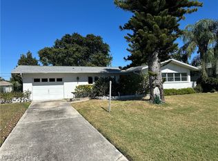 1401 SE 25th Ter, Cape Coral, FL 33904