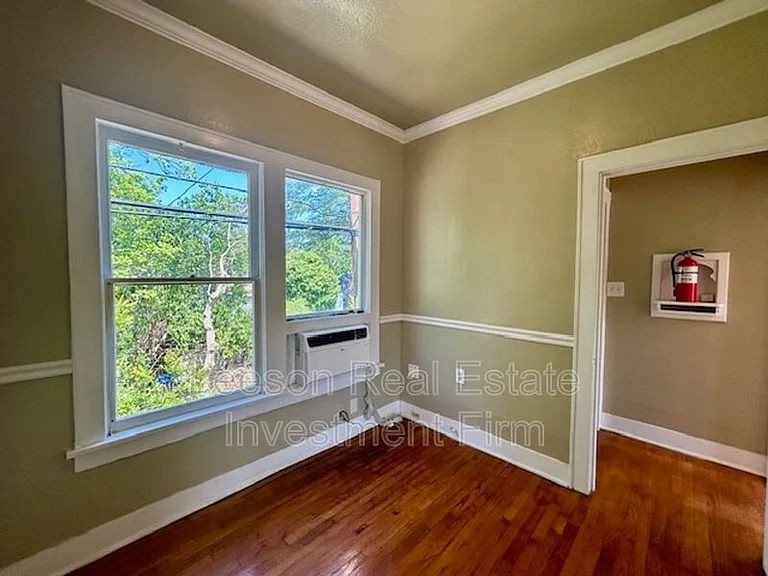 320 College St #SHREVEPORT — Photo 5