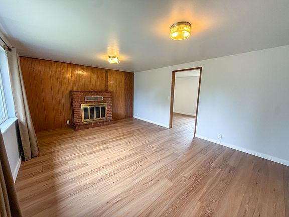 2nd image of 20730 33rd Ave W