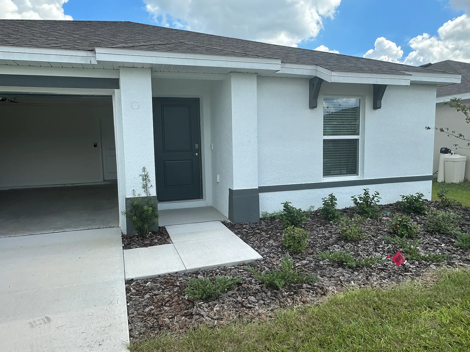 4 bed, 1498 sqft, $1,900 — Photo 2