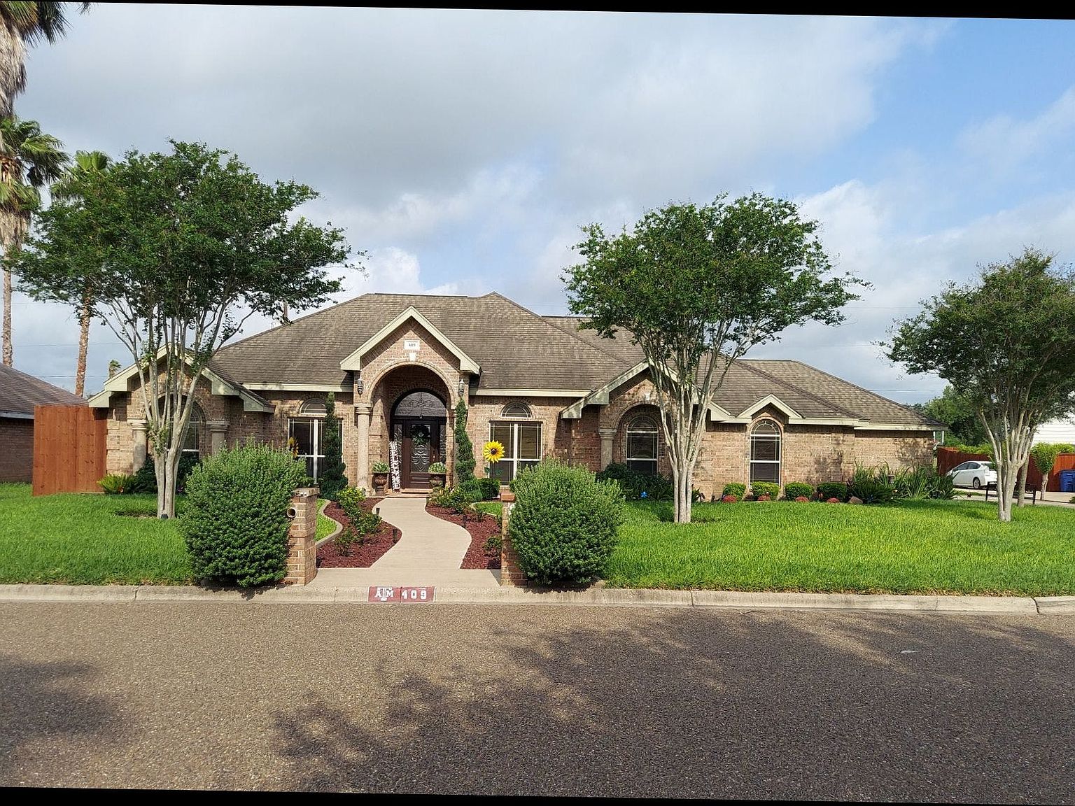 409 Manhattan Cir, Donna, TX 78537 | Zillow