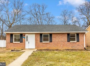 351 Yorkshire Dr, Hagerstown, MD 21740