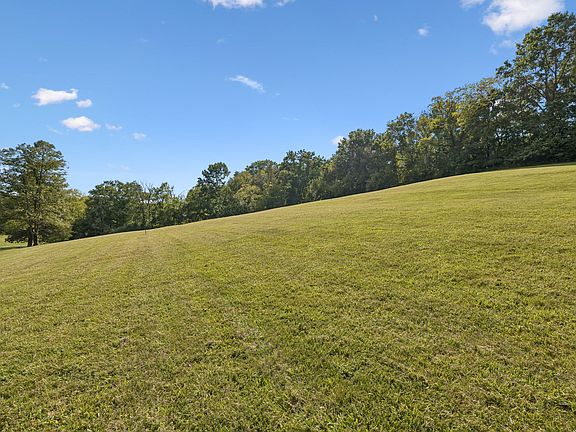 4th image of 110 Hidden Valley Rd