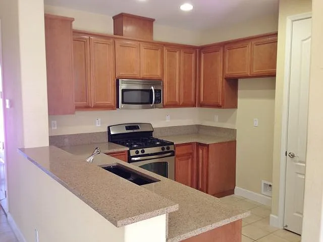 631 Spillman Cir — Photo 7