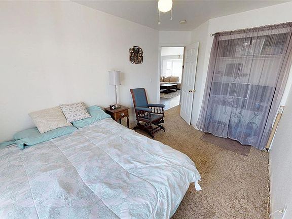 4th image of 410 Ember Dr
