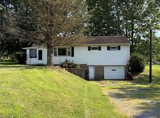 5802 State Route 212 NE, Somerdale, OH 44678