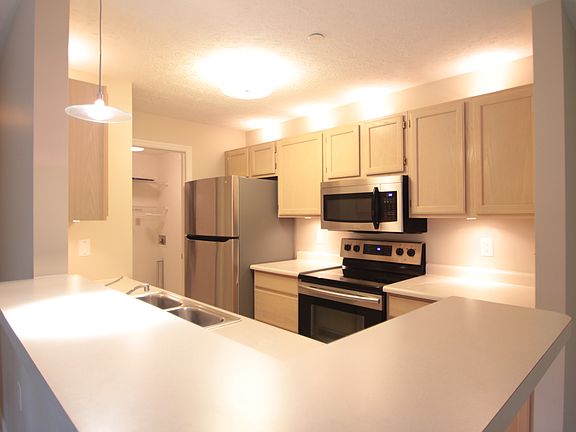 2nd image of 8820 Yardley Ct APT 206