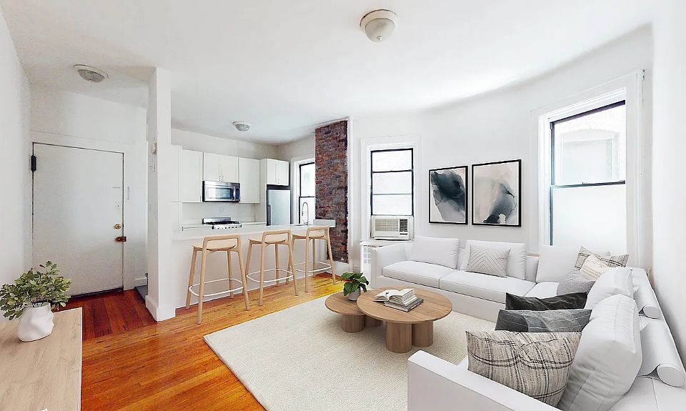 1st image of 204 W 81st St APT 23