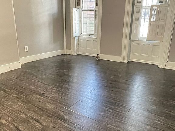 5th image of 130 Hart St APT 1