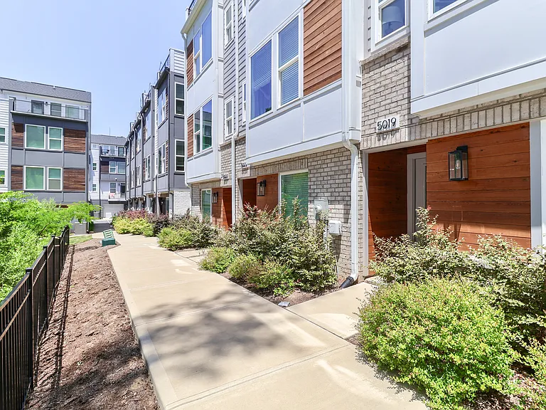 5023 York Park Ln — Photo 41