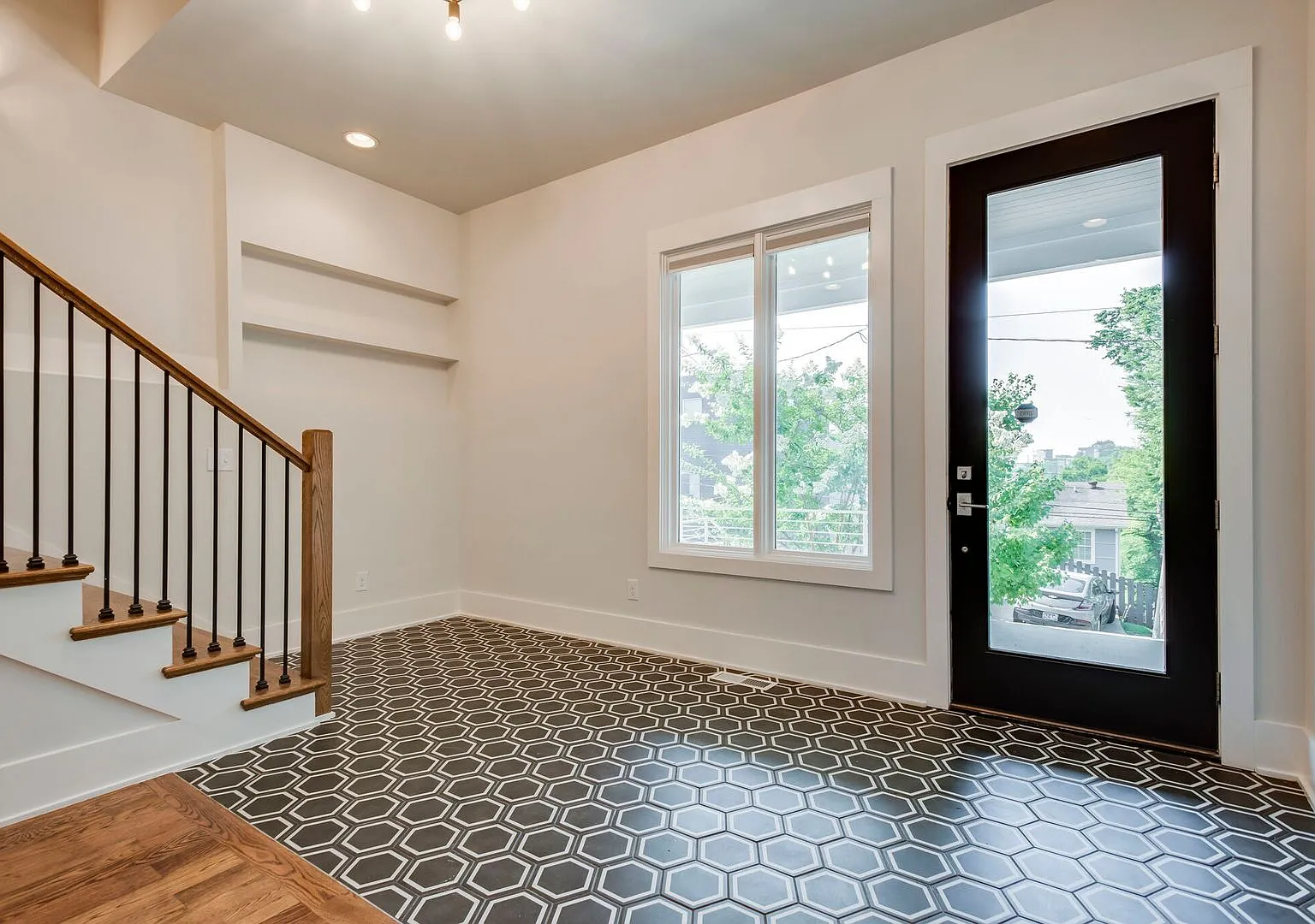 A Modern Masterpiece perched on Sylvan Summit will amaze you! — Photo 3