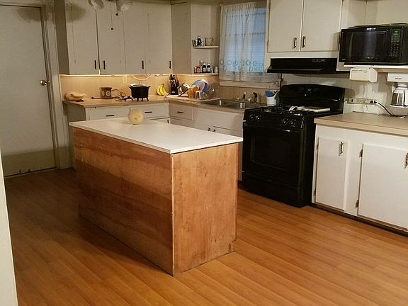 3rd image of 2315 Dawson Dr