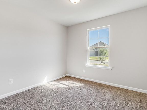 2nd image of 846 Gold Finch Way