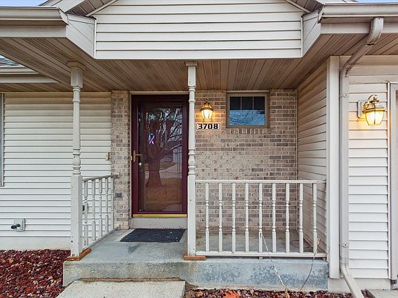 5th image of 3708 Sandhill Dr #B