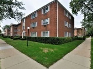 8460 Skokie Blvd #20, Skokie, IL 60077