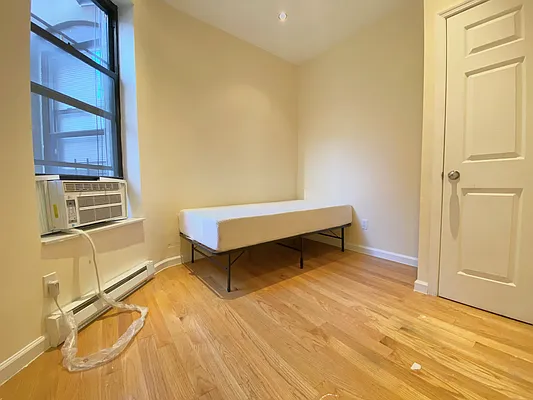 Rented by Voro NYC | media 33