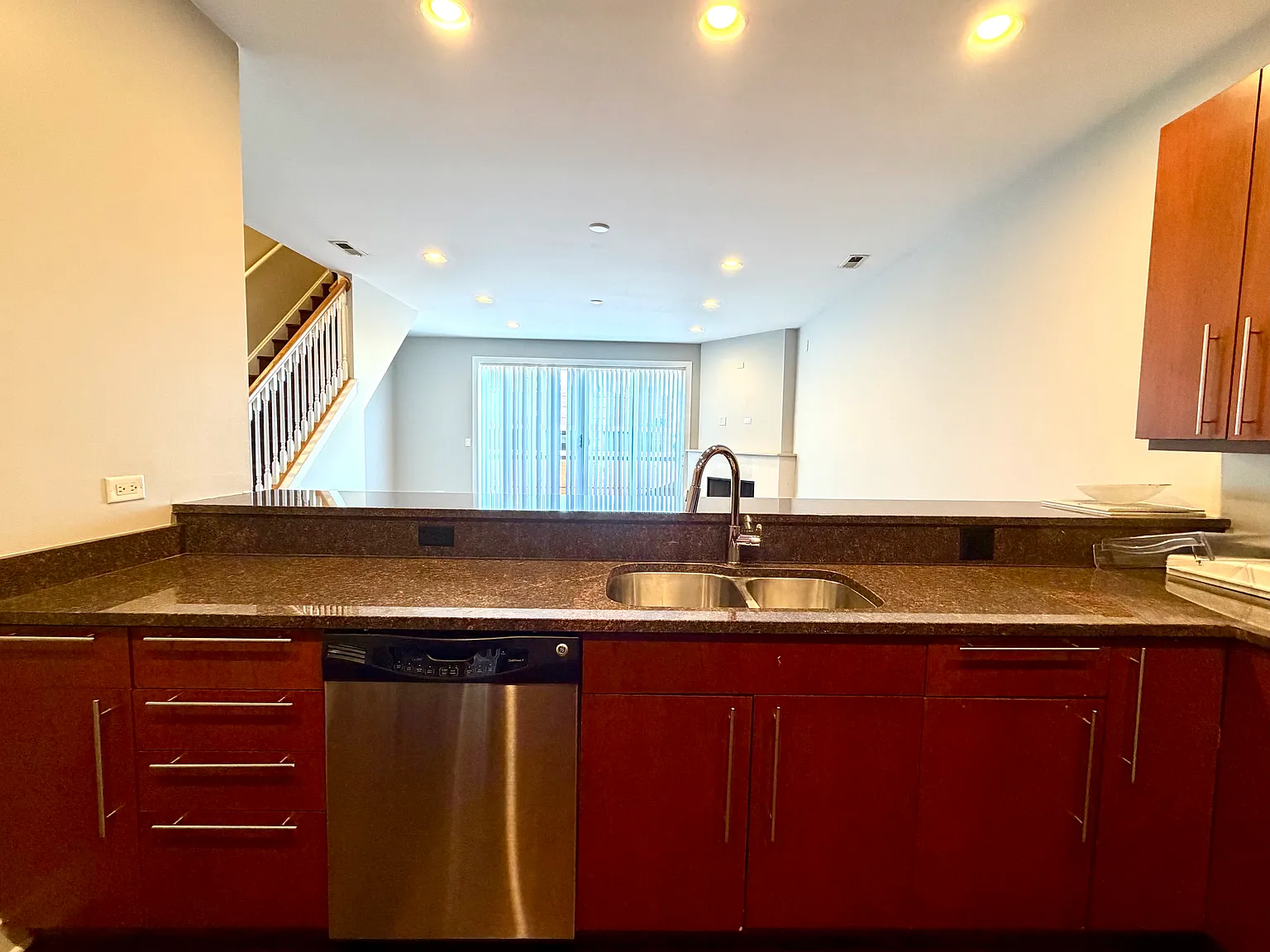 2358 W School St — Photo 3