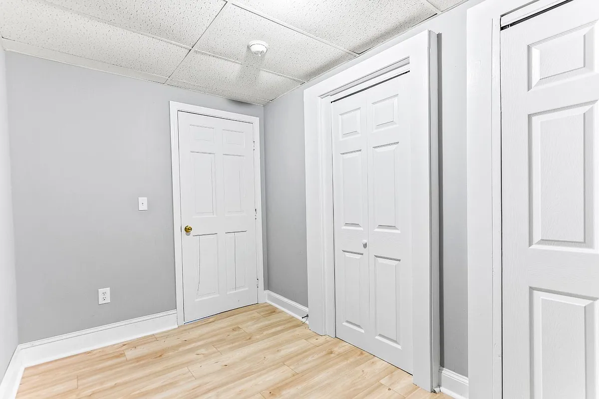 Unit Photo - 547 White Mountain Hwy #1