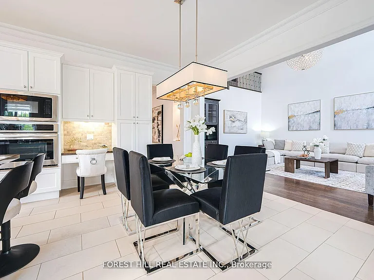 101 Glenheron Cres — Photo 11