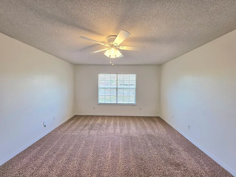 4300 Frasier Ln — Photo 9