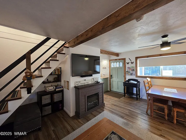 1468 W Walnut Ln — Photo 20
