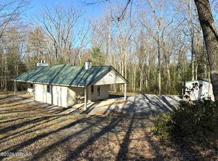 807 Sand Springs Rd, Beech Creek, PA 16822