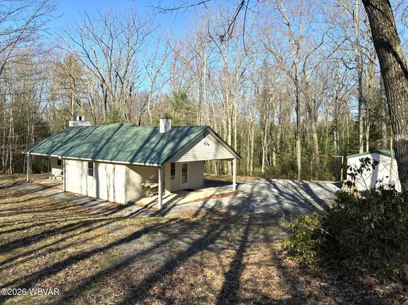 807 Sand Springs Rd, Beech Creek, PA 16822