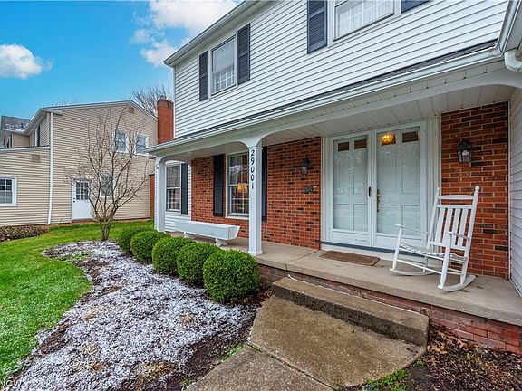 2nd image of 29001 Buchanan Dr