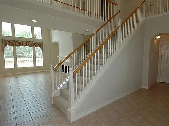 5th image of 8231 Scenic Shore Ct
