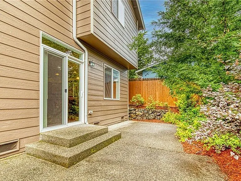27 161st Pl SE — Photo 22