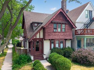 2976 N Cramer STREET, Milwaukee, WI 53211