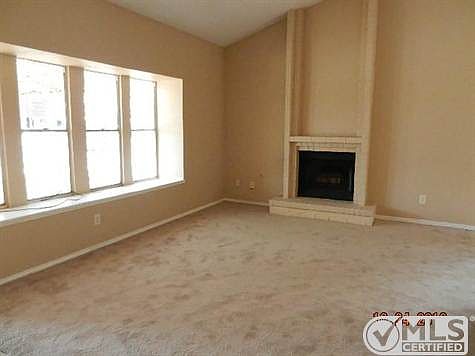 4th image of 9827 Gifford Dr