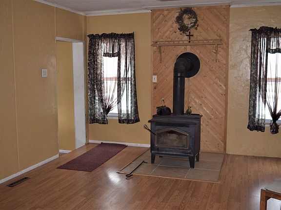 4th image of 406 E Willow Dr