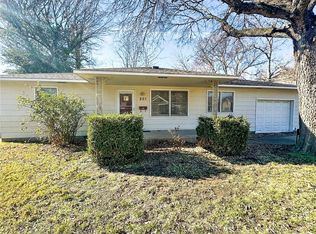 201 N Carbon St, Girard, KS 66743