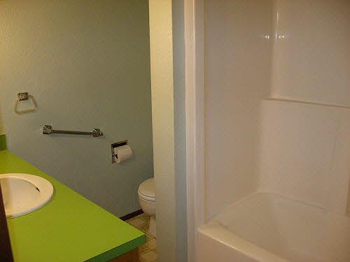 5th image of 385 SE Pasek St